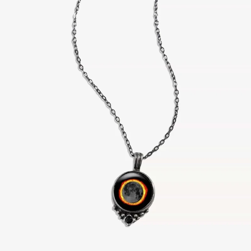 custom silver bar necklace for layered looks-Solar Eclipse Classic Necklace with Black Crystal