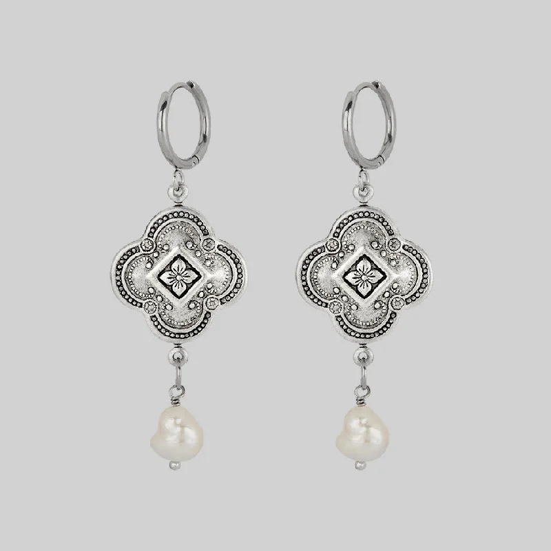 sparkling diamond studs for everyday elegance -REALM. Quatrefoil Pearl Hoop Earrings - Silver