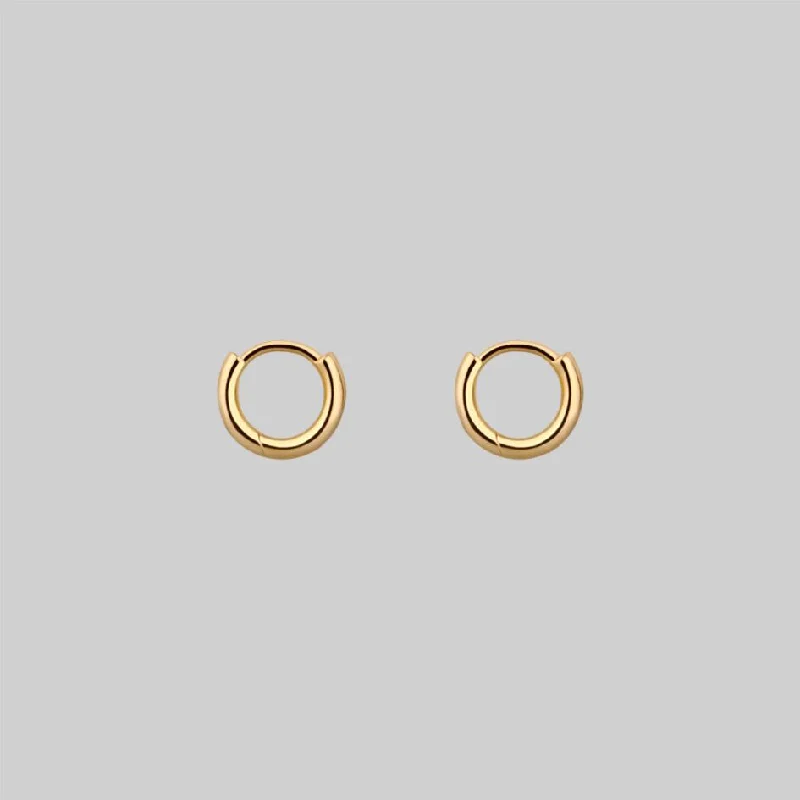 sparkling diamond earrings for glamorous events -Simple Gold Clicker Hoop Earrings - 10mm