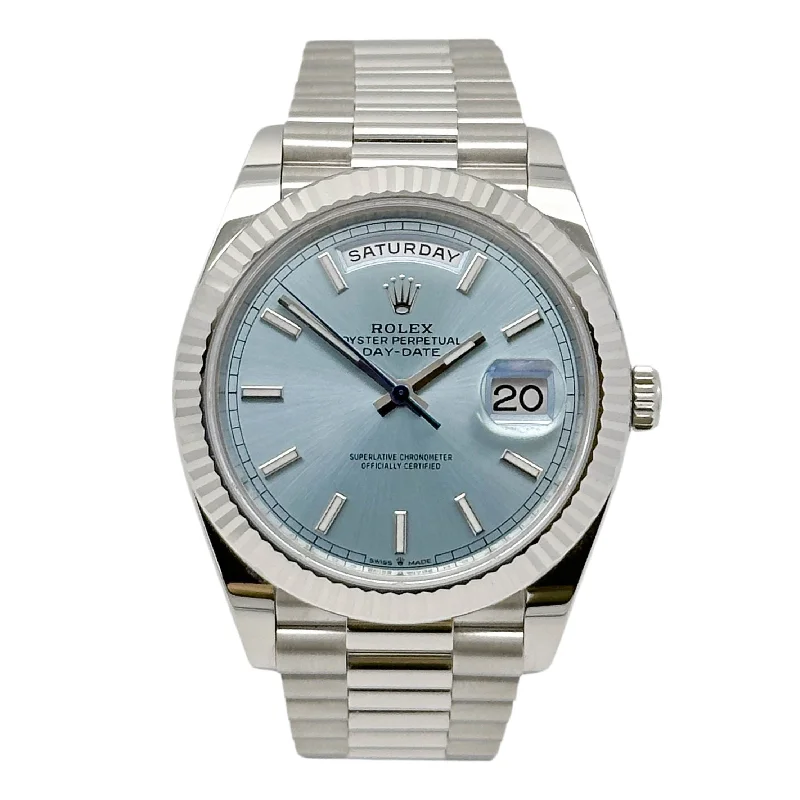 high-performance watches for men with diving features and shock resistance -Rolex Day Date 40 Platin 228236 - 2024