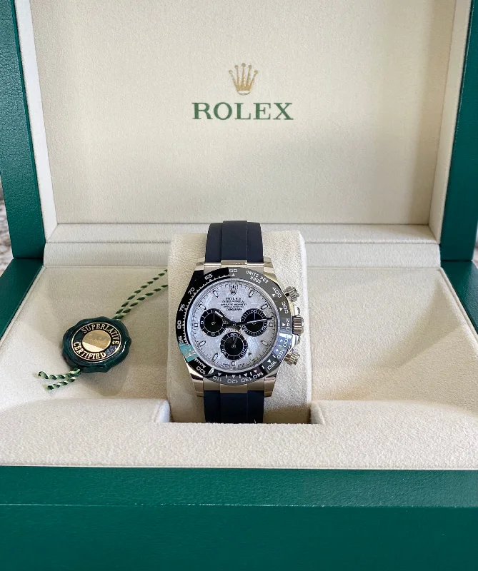 digital watches for men with customizable functions and fitness tracking -2023 Rolex Daytona 116519